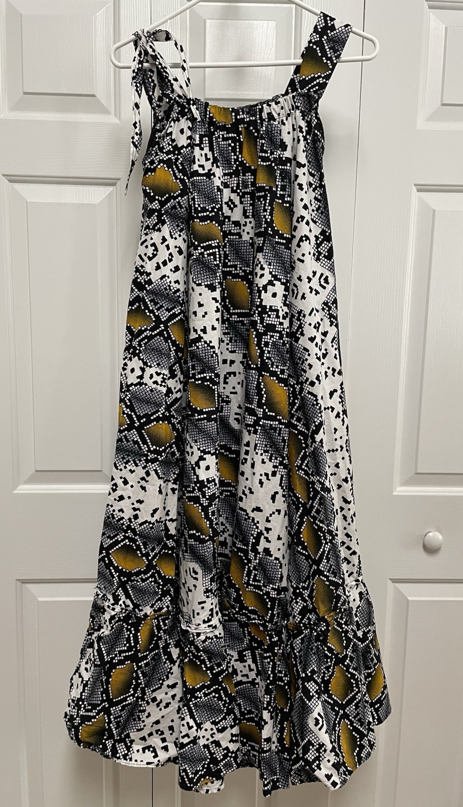 African Wax Print Maxi Flared Sleeveless Dress Snakeskin Design Pockets Size S