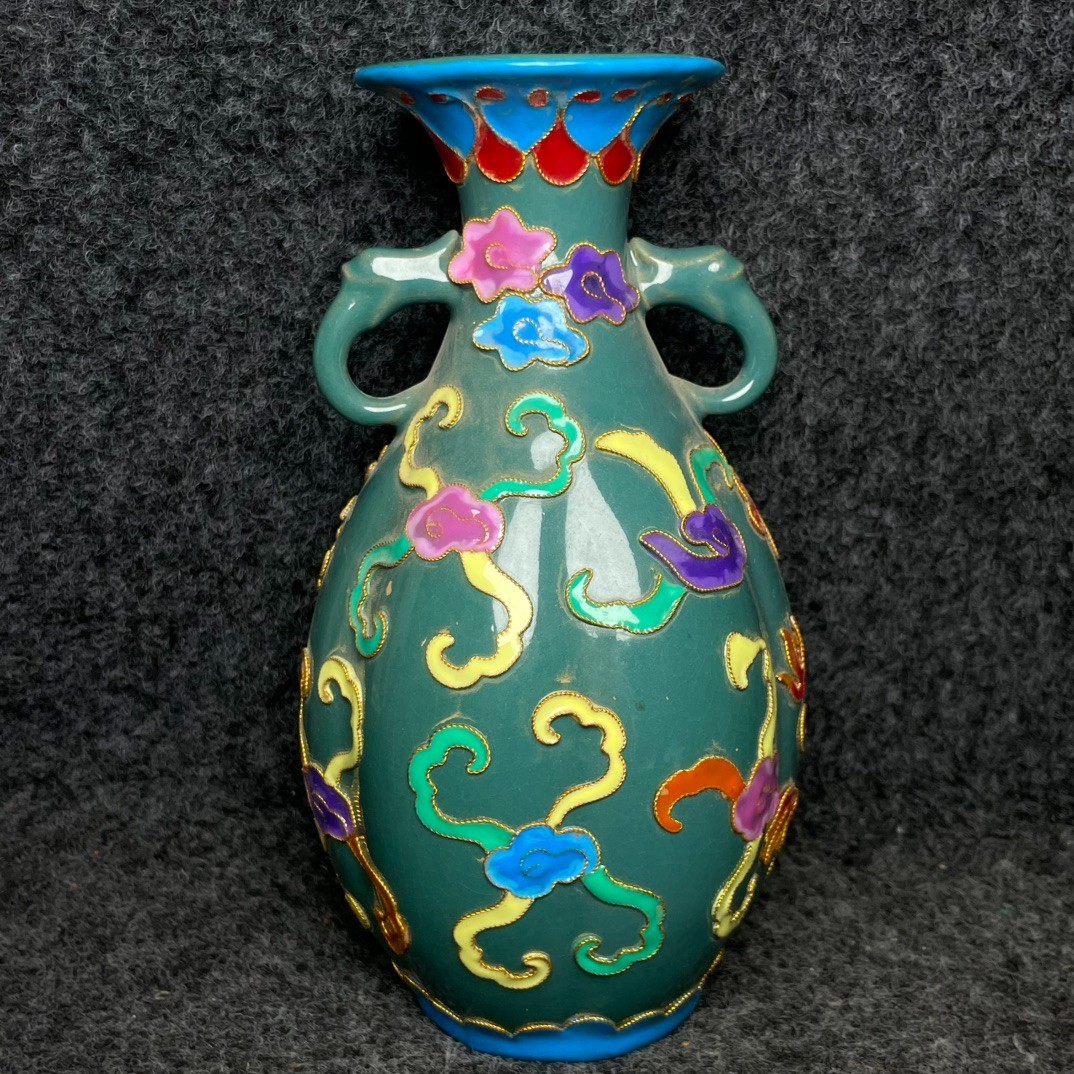 Imperial cloisonn é enamel multicolored glazed porcelain vase