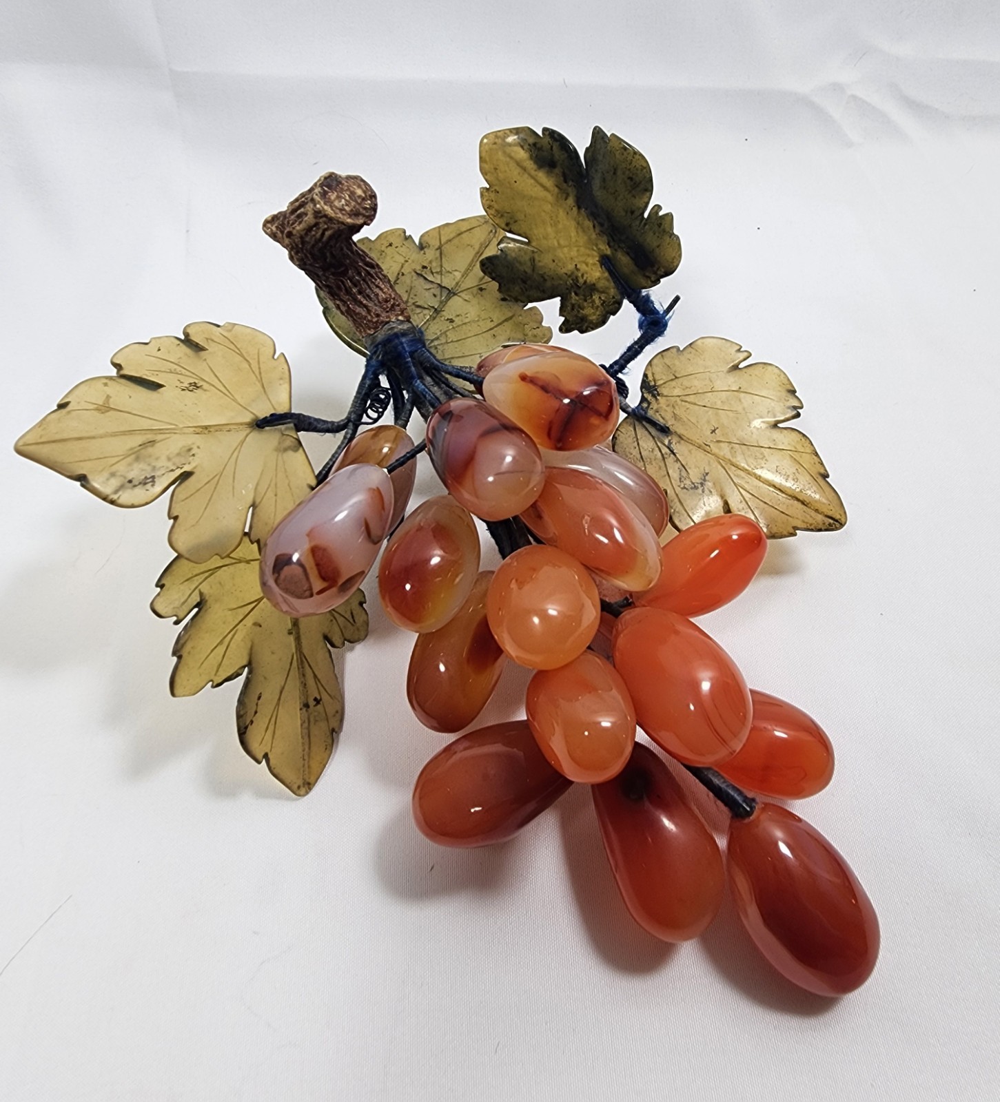Vintage 1960’s Chinese Jade and Carnelian Grape Sculpture Beautiful Color