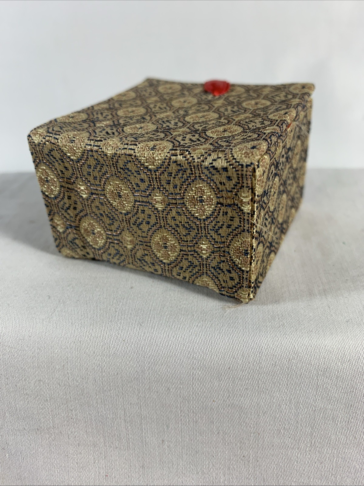 Vintage Miniature Chinese Porcelain Bowl/Sake Tea with Stand