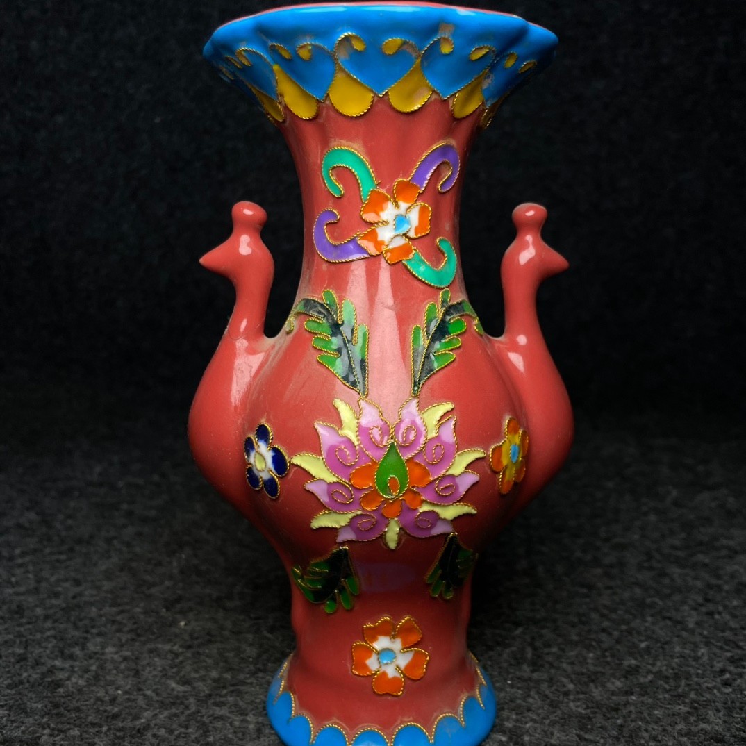 Imperial cloisonn é enamel multicolored glazed porcelain vase
