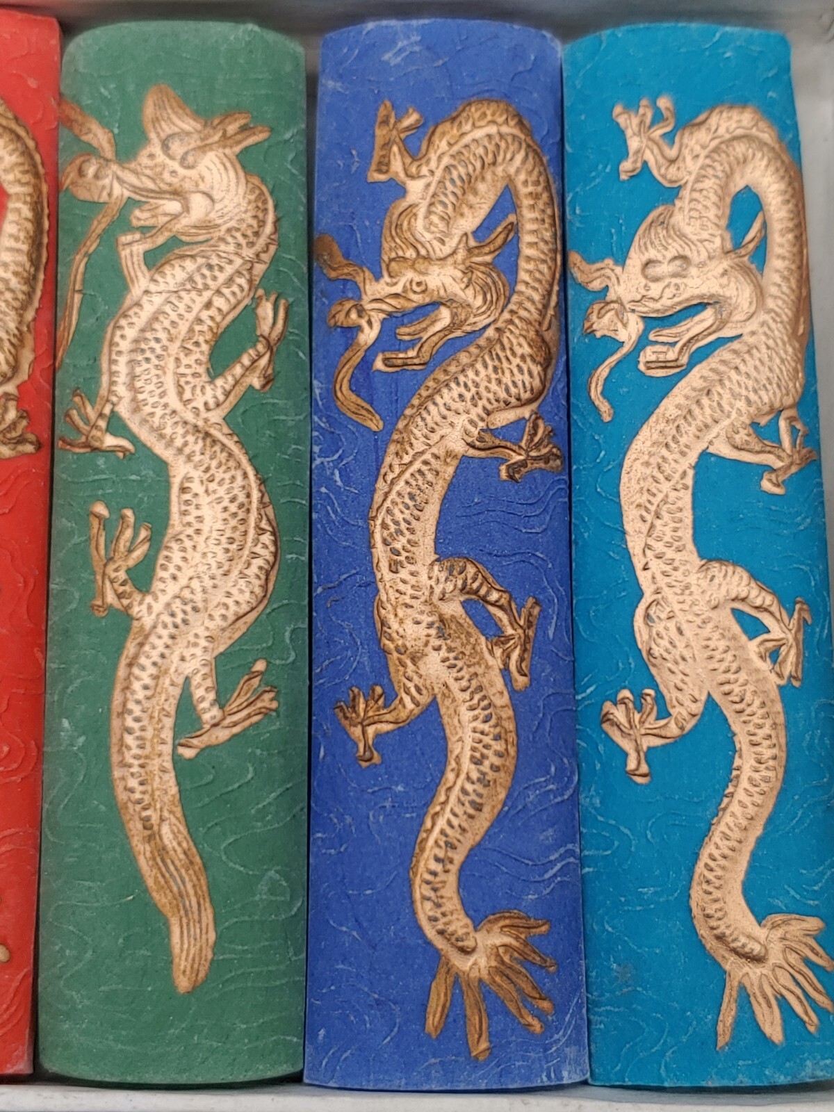 德记胡开文徽墨金龙五彩墨 1980’s Chinese Hukaiwen Colour Calligraphy Carved Dragon Ink Sticks