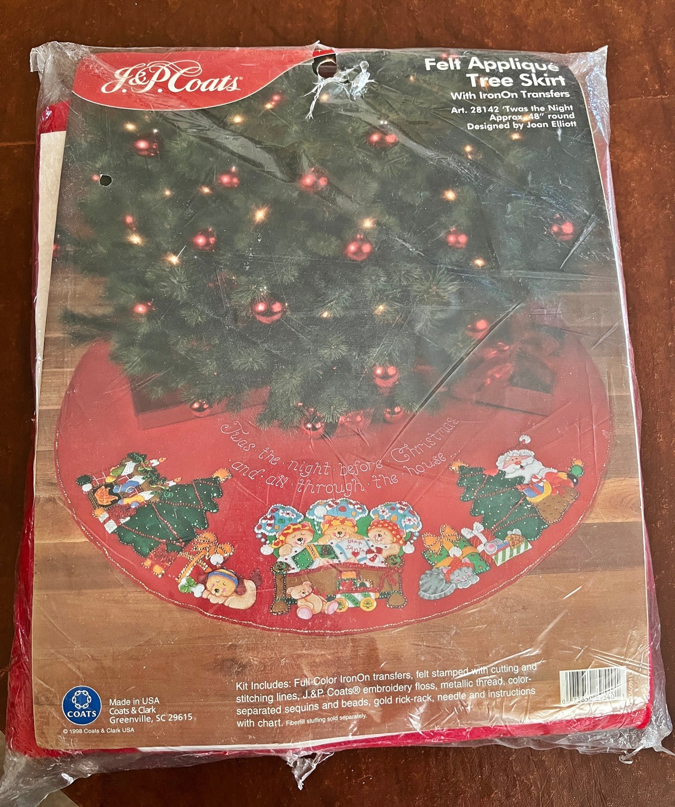 JP Coats Felt Sequin TREE SKIRT KIT 28142 The Night Beefore Christmas Santa 48″