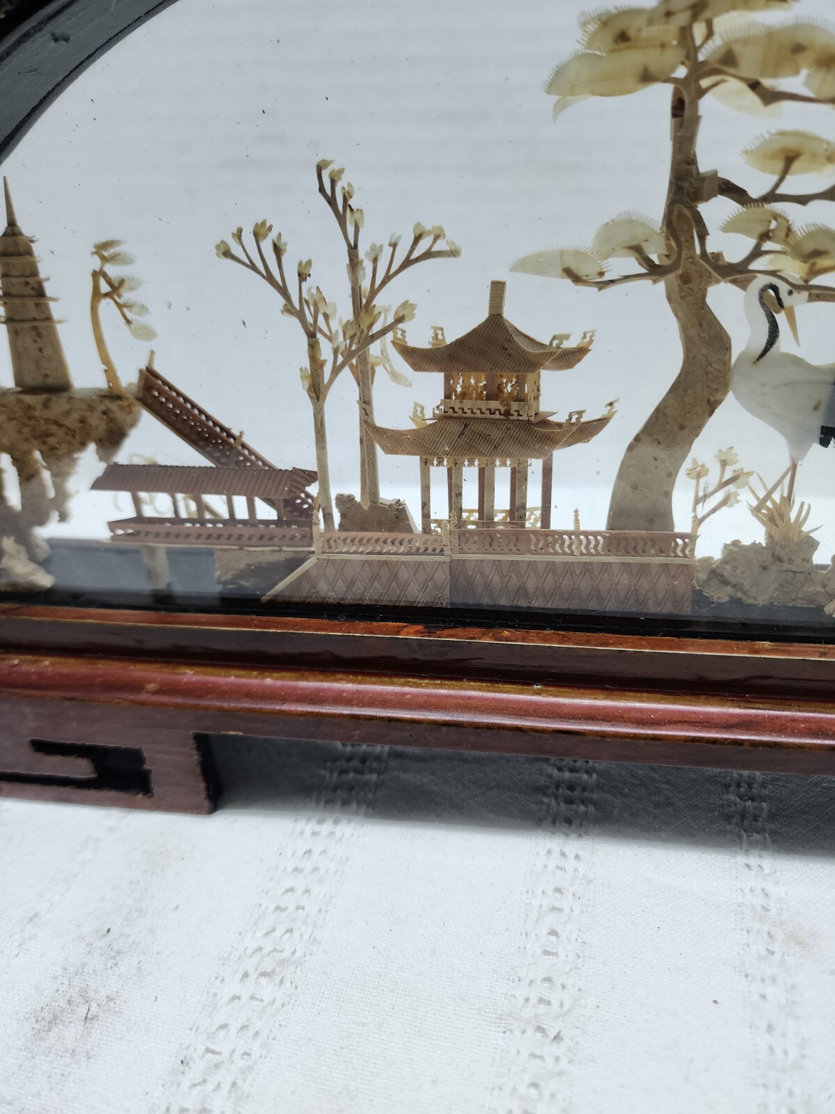 Chinese Cork Diorama 5 Cranes – Glass/Dark Red Lacquered Frame