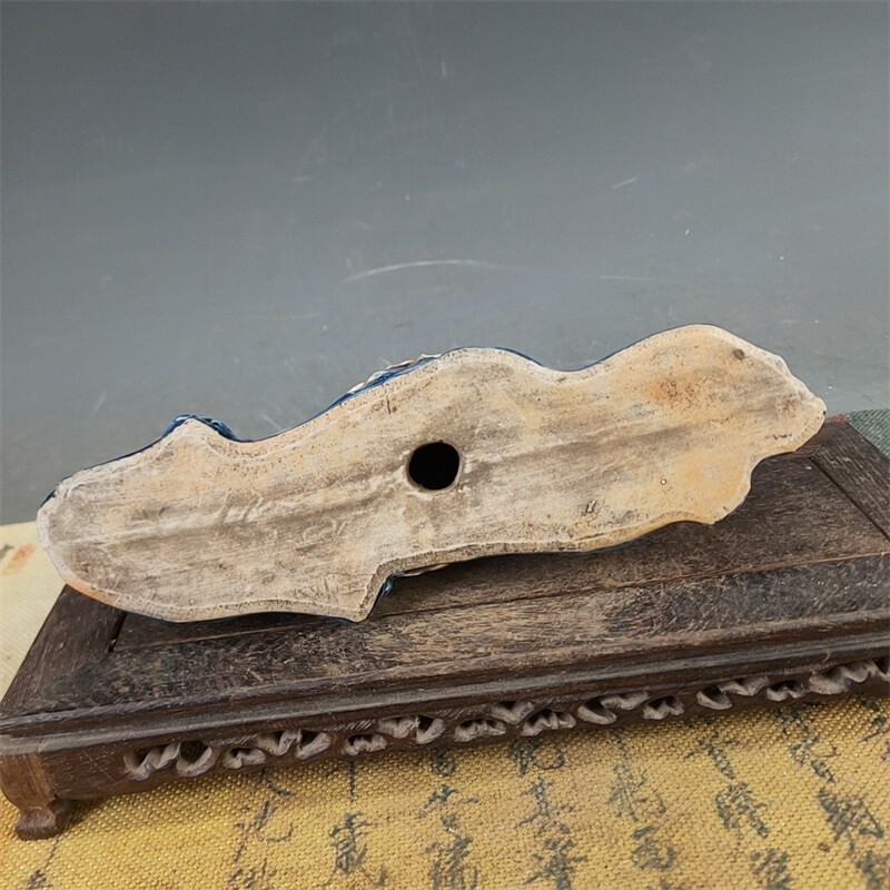8.9″ Chinese Blue-and-white Porcelain Red Glaze Longevity Peach Pen Rack