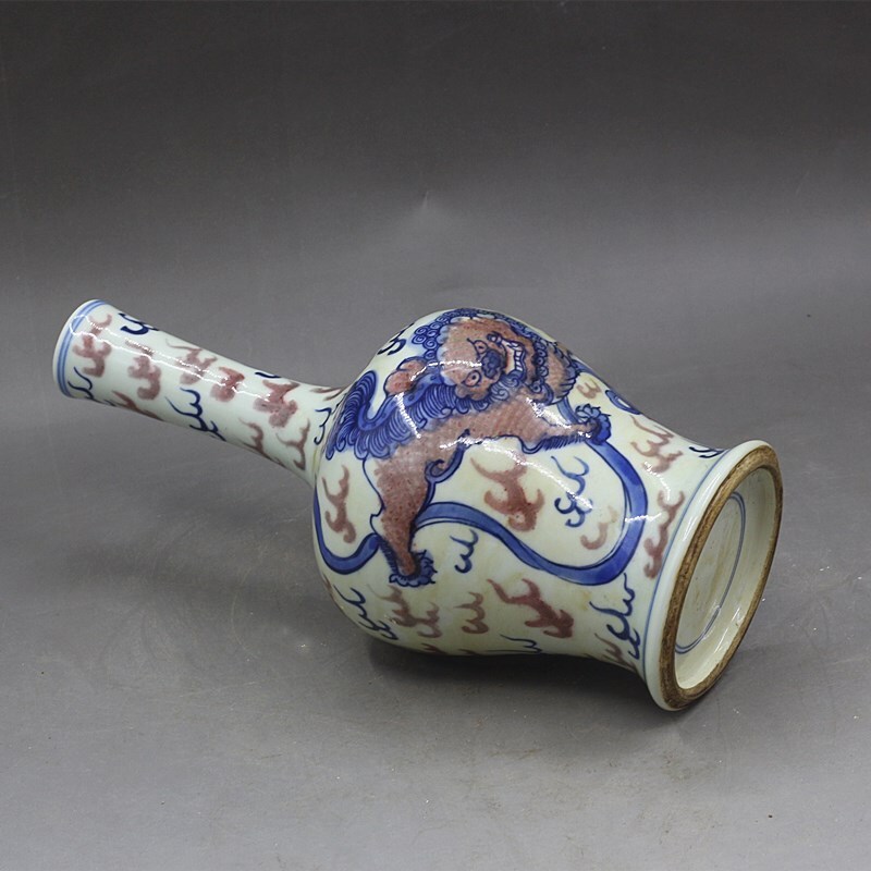 9.4″ Chinese Qing Blue White Porcelain Red Glaze Animal Foo Fu Dog Lion Vase