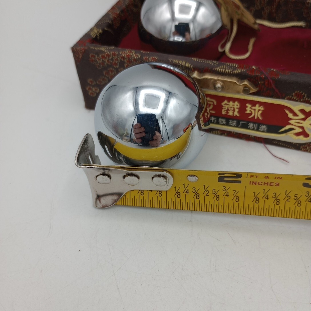 Shou Xing VTG Iron Ball Direction Chiming Meditation Balls Original Case Book