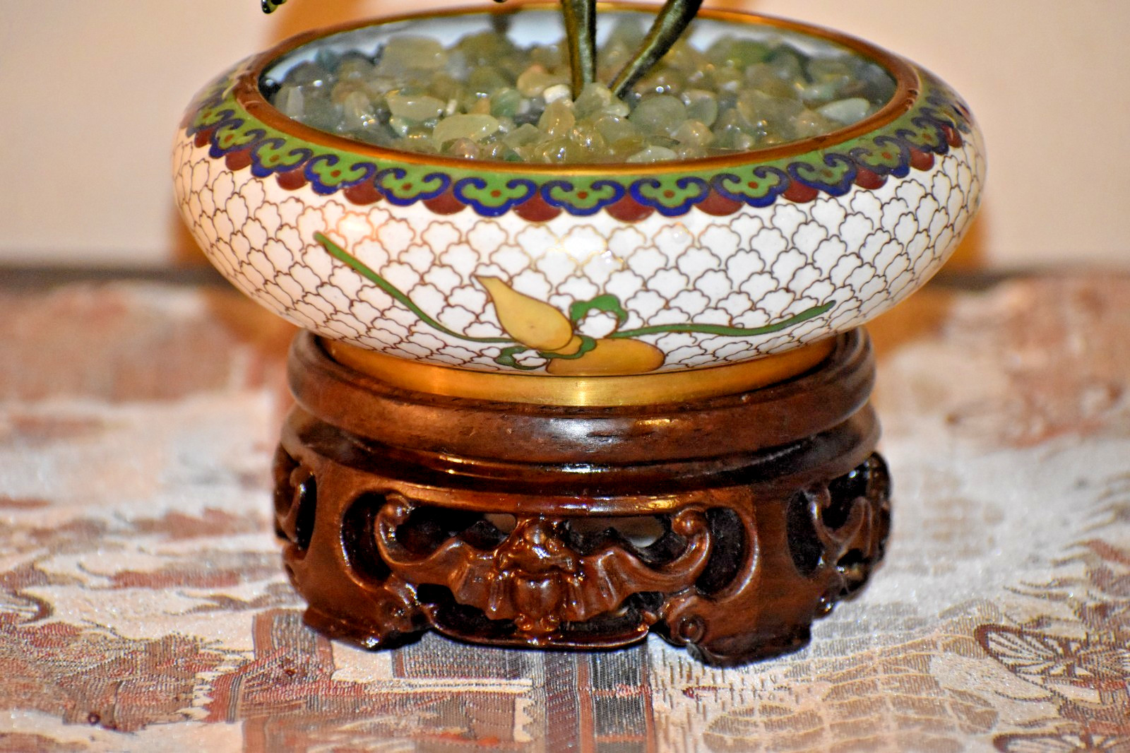 10″ VINTAGE BONSAI PEKING GLASS/JADE TREE IN CLOISONNE BOWL W/ EBONY STAND