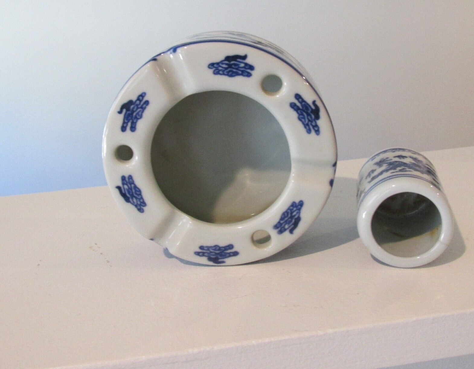 Chinese Jingdezhen Blue & White Porcelain 3 Way Ash Tray + BonusToothpick Holder