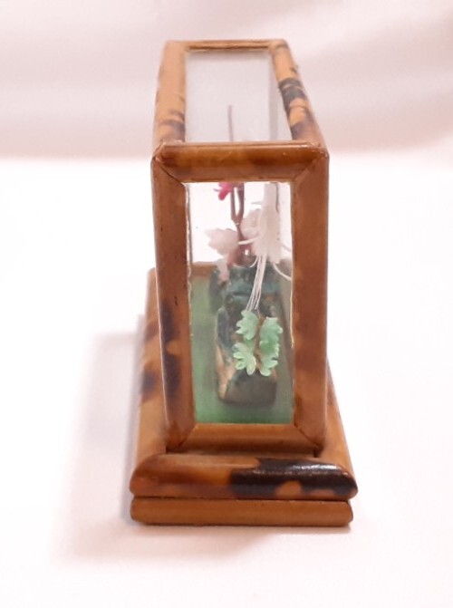 Vtg Asian Oriental 4″ Shadow Box (Bird, Flowers)