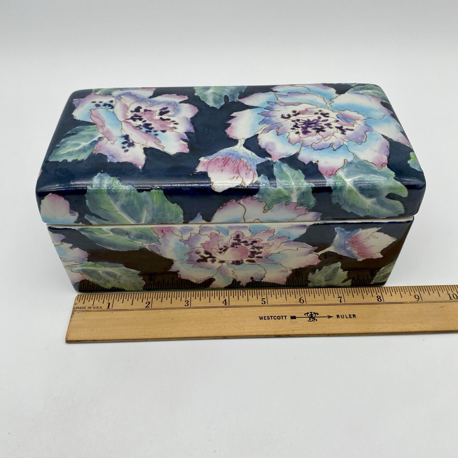 Vintage Ceramic Toyo HFP Macau Hand Painted Flowers Trinket Storage Box