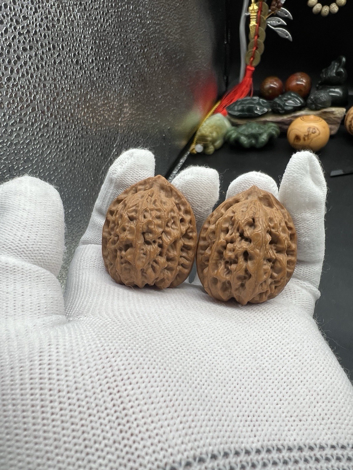 Pair of Match Chinese Health Walnut 36×35×40.5mm精配文玩核桃～野生果磐石～对子有点歪