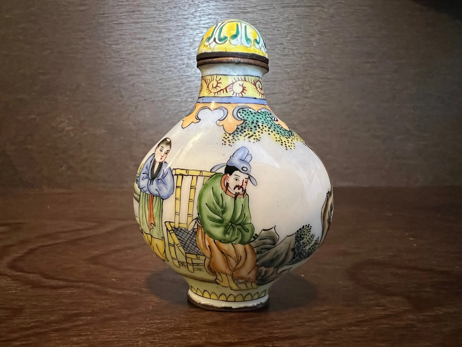 Canton Enamel Snuff Bottle