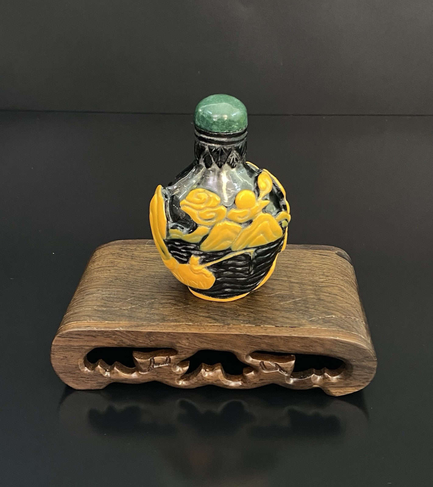 Antique Chinese Black Peking Glass Orange Overlay Snuff Bottle Jade Top