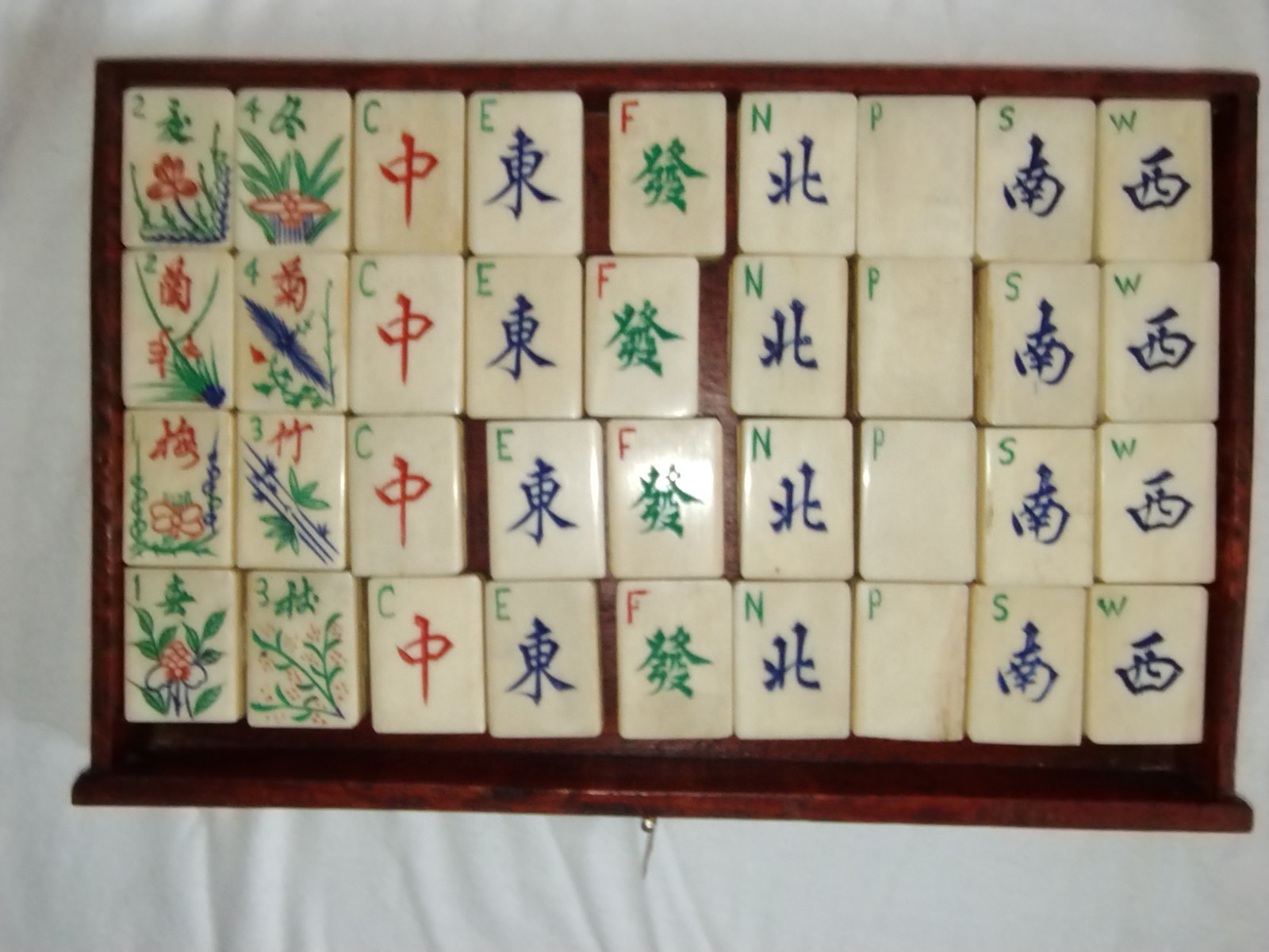RARE (Complete) Antique Chinese Sandlewood Mahjongg Set With Brass Accents