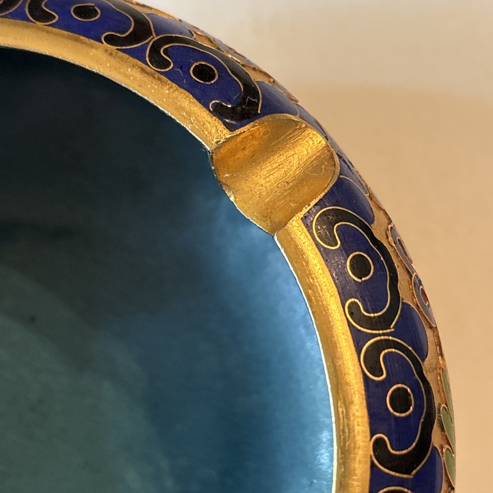 Vintage Chinese Cloisonne Enamel Ashtray Lotus Flowers Teal Gold MCM 4.5” Ornate