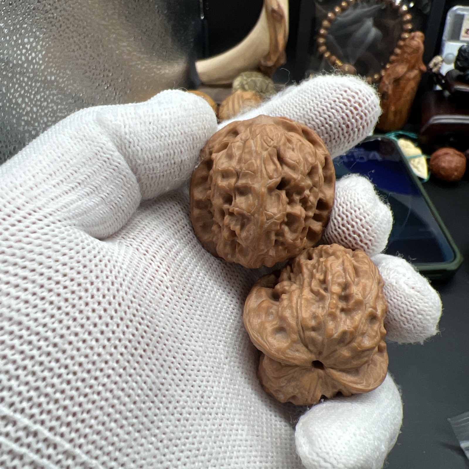 Pair of Match Chinese Health Walnut 36×38.5×35.5mm 精配文玩核桃～全品红皮野狼
