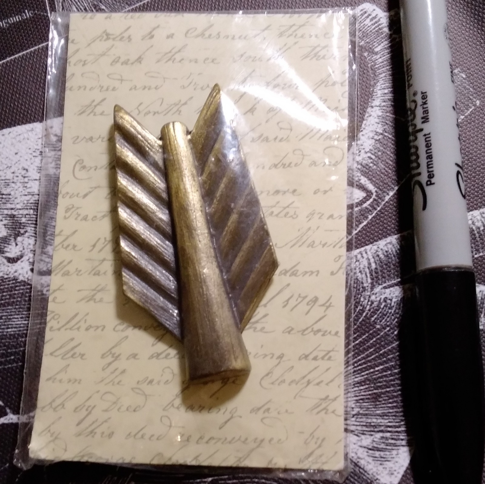 Natural Threads Large Metal Icon Arrow Metal Scrapbooking Embellishment 384730