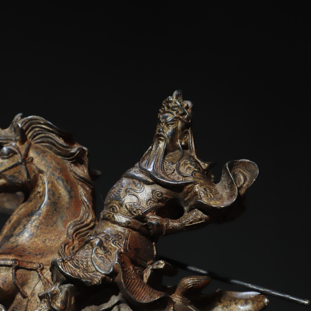 Bronze mud gold cinnabar statue of Guan Gong