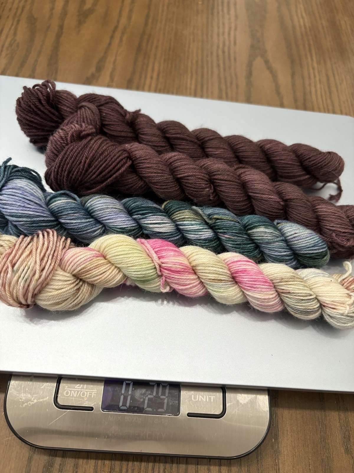 Mixed Lot Of 4 Small Skeins Of Yarn Burgundy Blues Pink Green Weighs 2.9oz Total