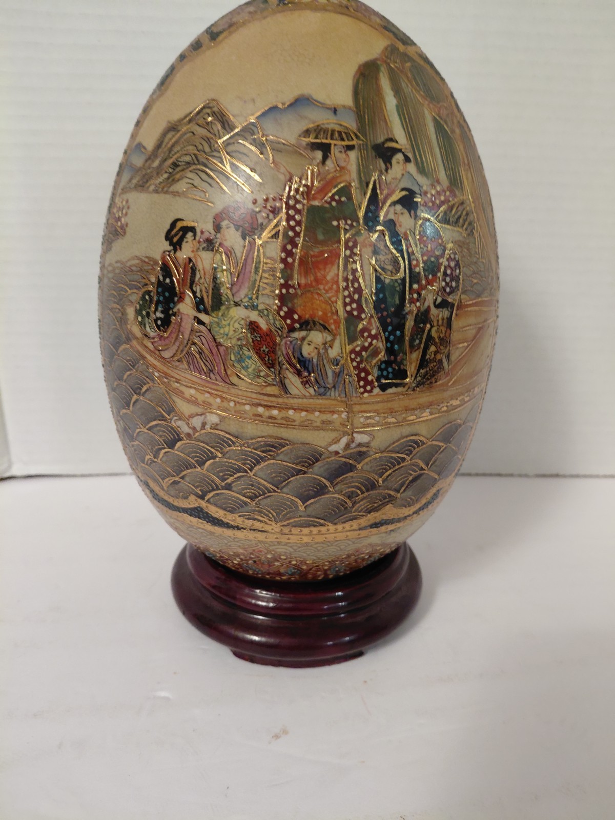 Vintage Satsuma Chinese Porcelain 14″ Asian Art Gold Gilding Egg Excellent Cond.
