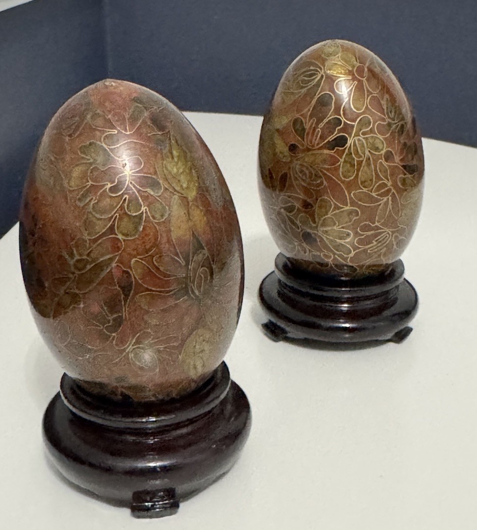 2 Vintage Chinese Cloisonne Eggs W Stands Multi Color Gold Enamel Floral Design