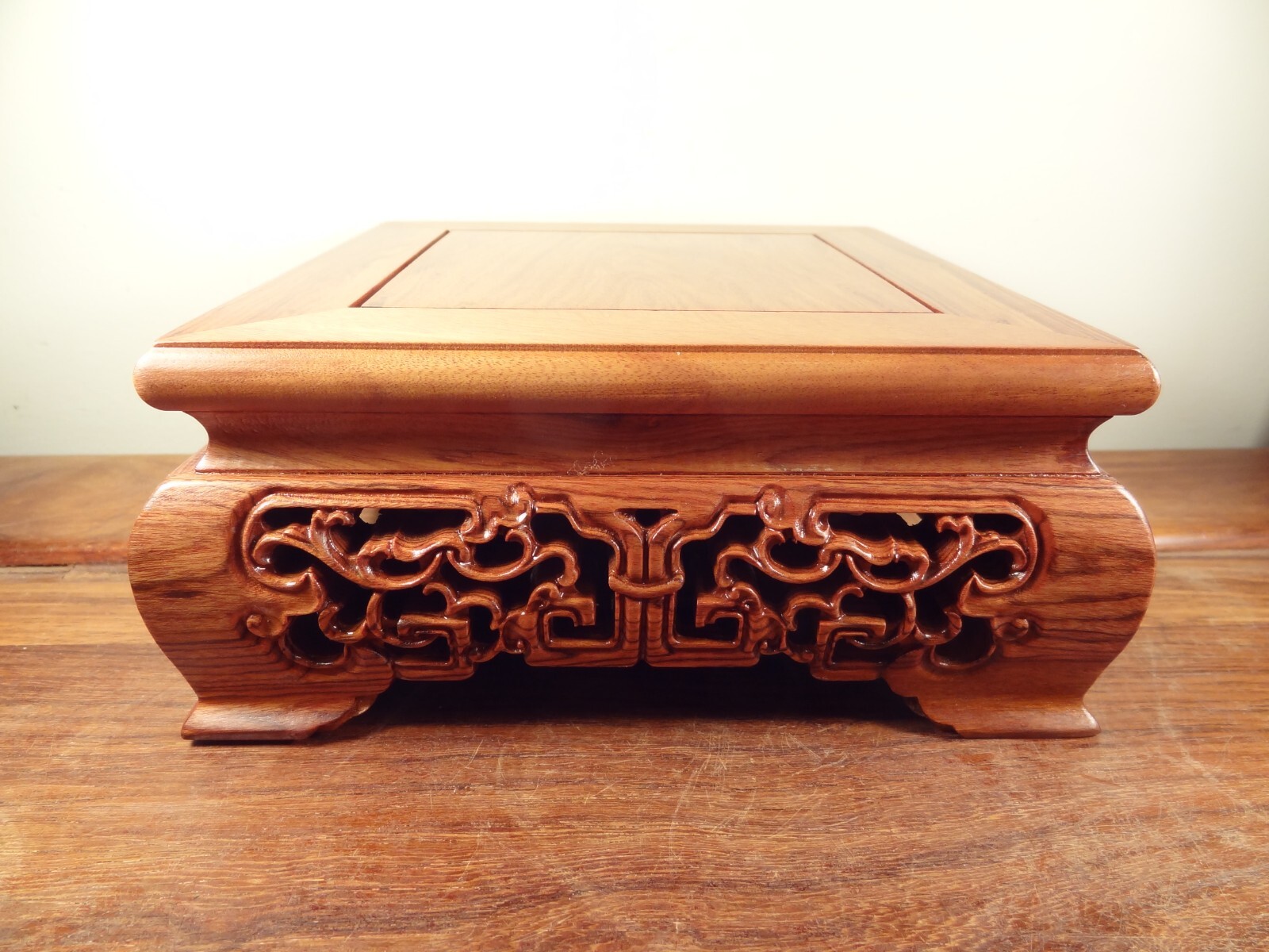 Square Display Stand – Mopane Wood – 9 1/2″x9 1/2″