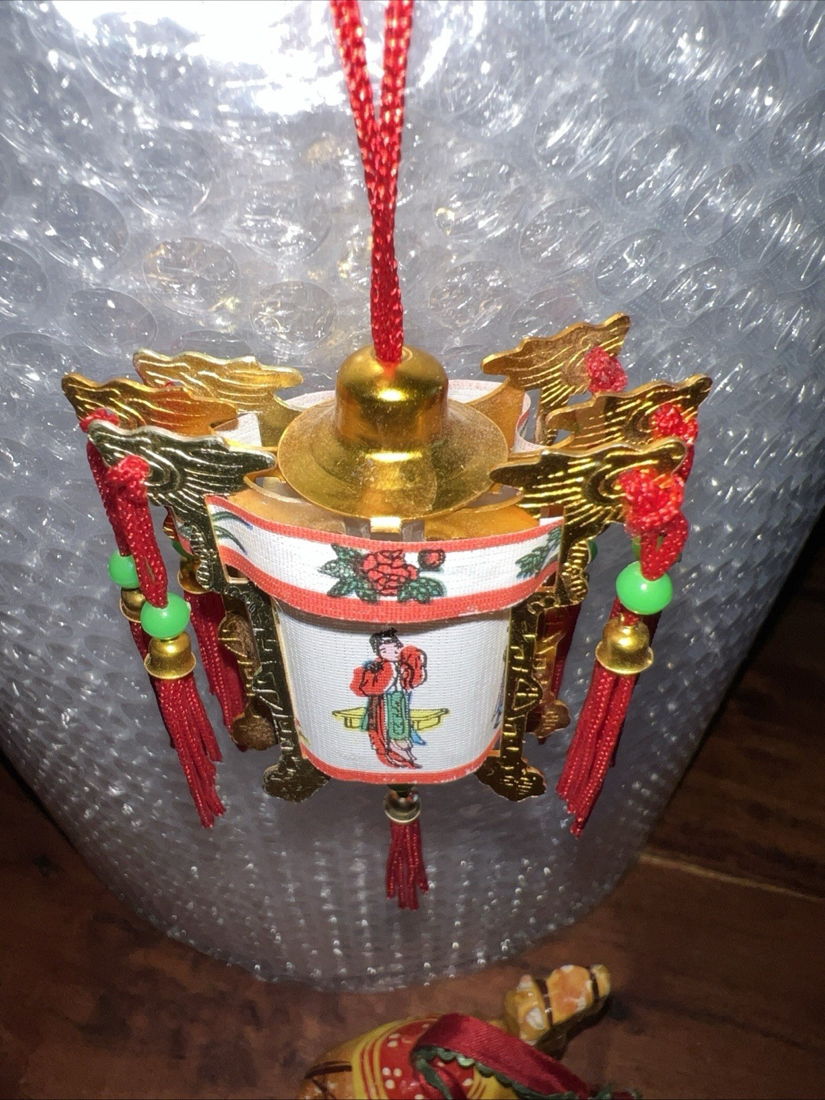 VINTAGE CHINESE PALACE LANTERN SMALL 2″x2″ ORNAMENT MADE IN TAIWAN