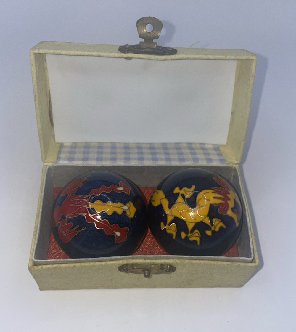 Vintage – Chinese Meditation Balls Chiming – Dragon design w/cloth top box