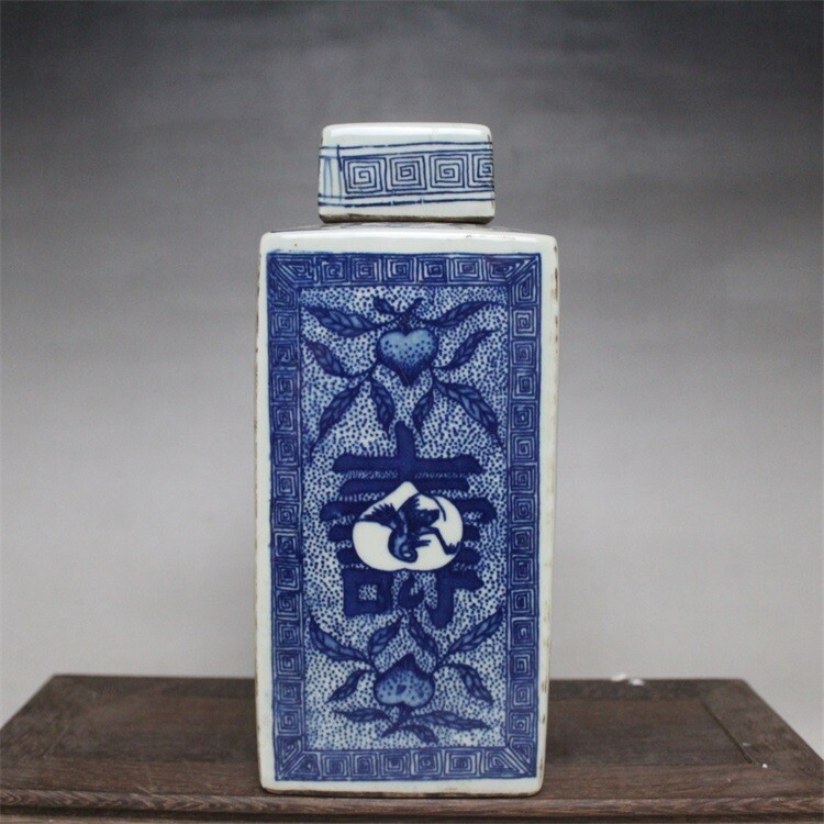 Chinese Blue and White Porcelain Longevity Peach Red-crowned Crane Tea Caddy Pot