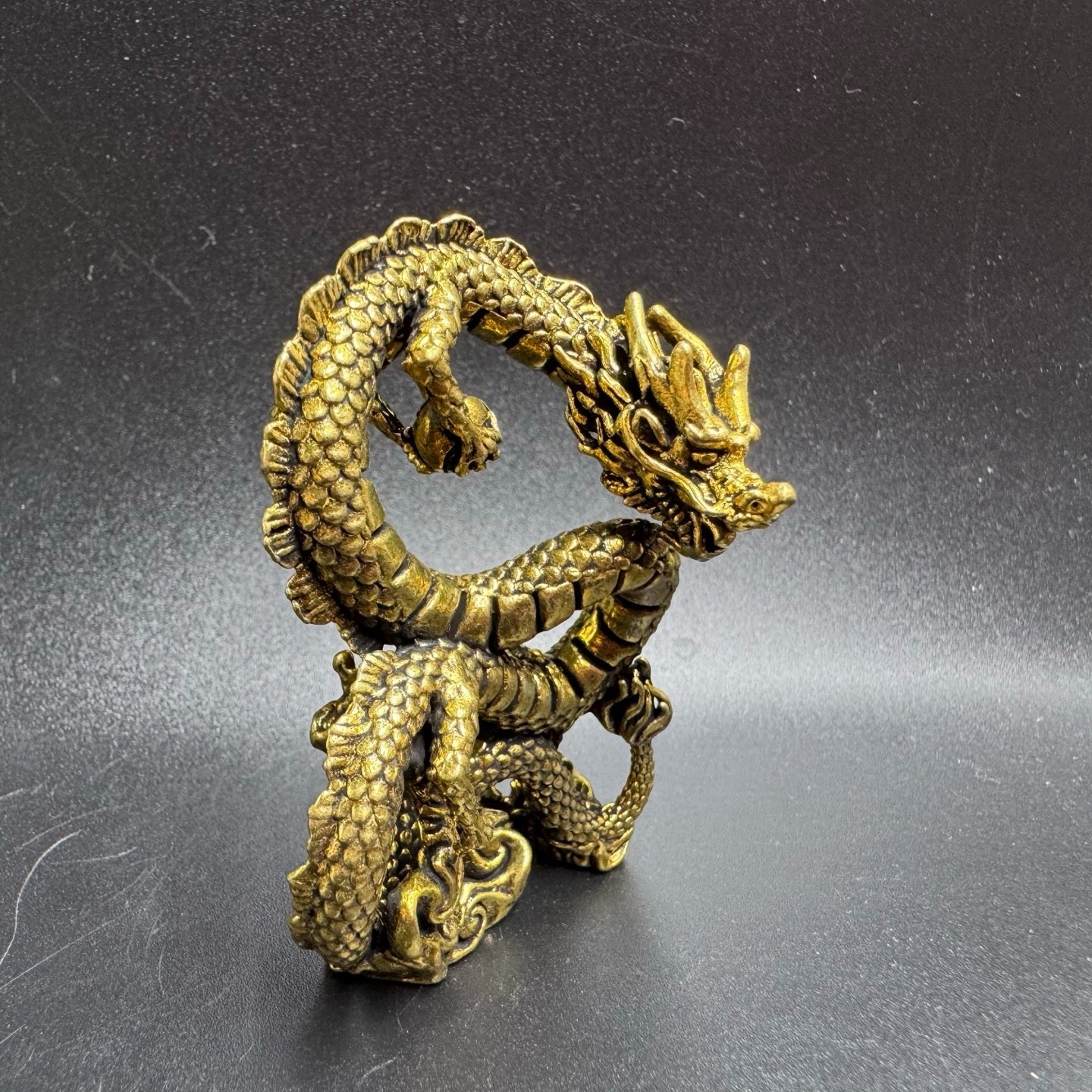 Vintage Hollow Brass Coiled Dragon Statue Play Pearl Fenghui Wealth DeskOrnament