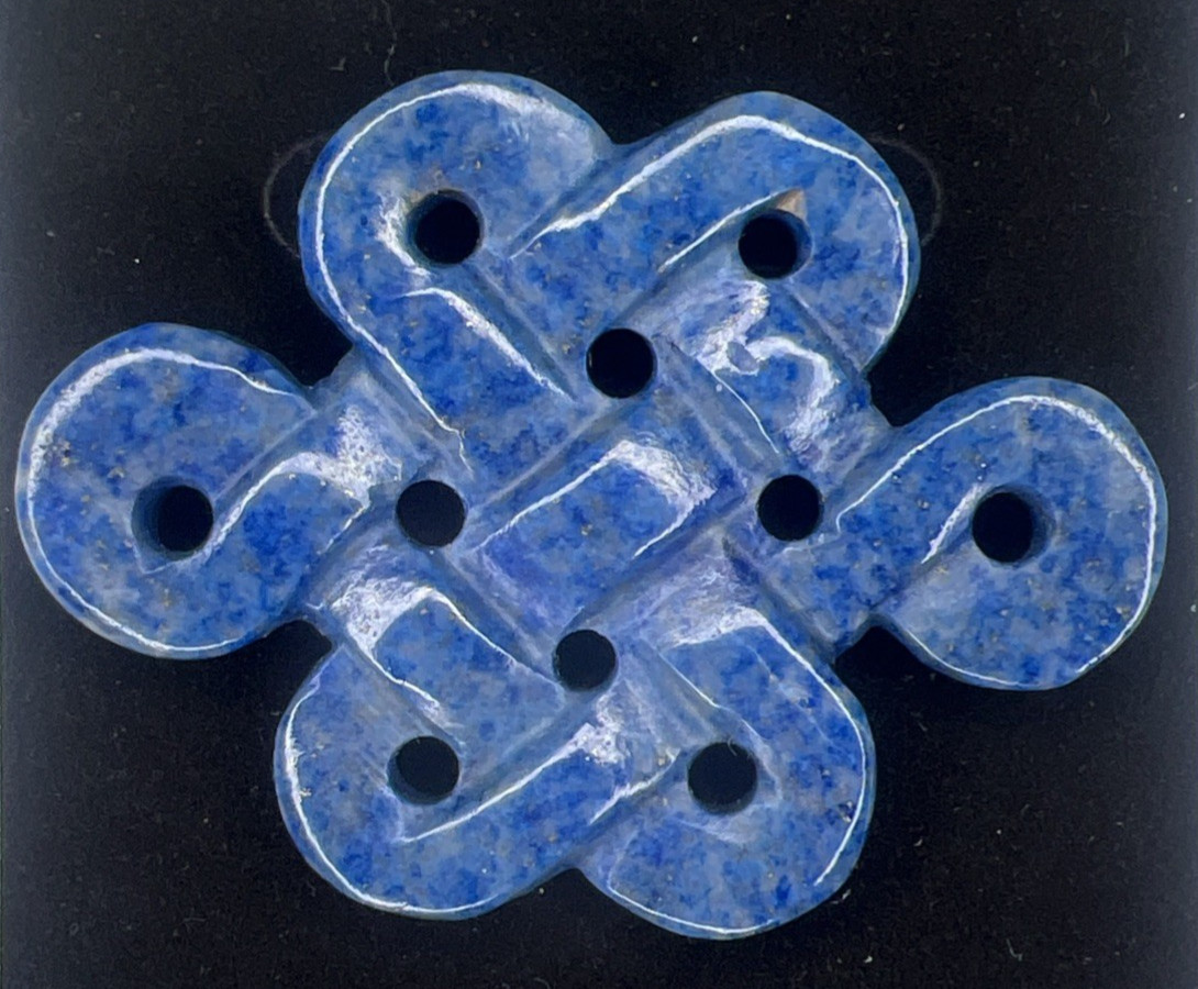 CHINESE CARVED LAPIS LAZULI ENDLESS KNOT PENDANT