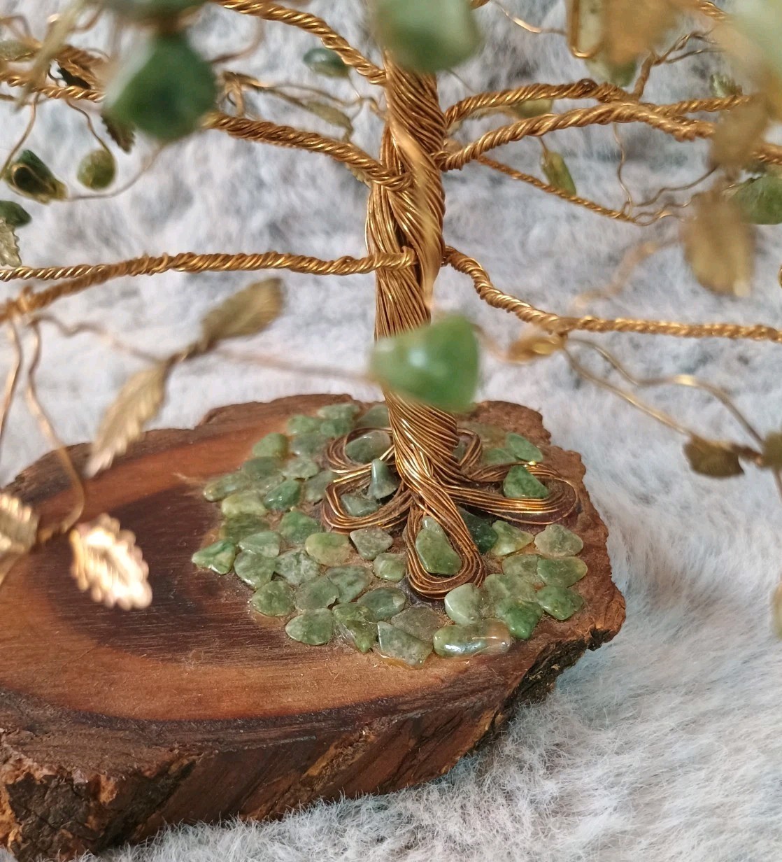 Vintage Bonsai Aventurine Tree Wooden Base Copper Wire Tree With Fisherman