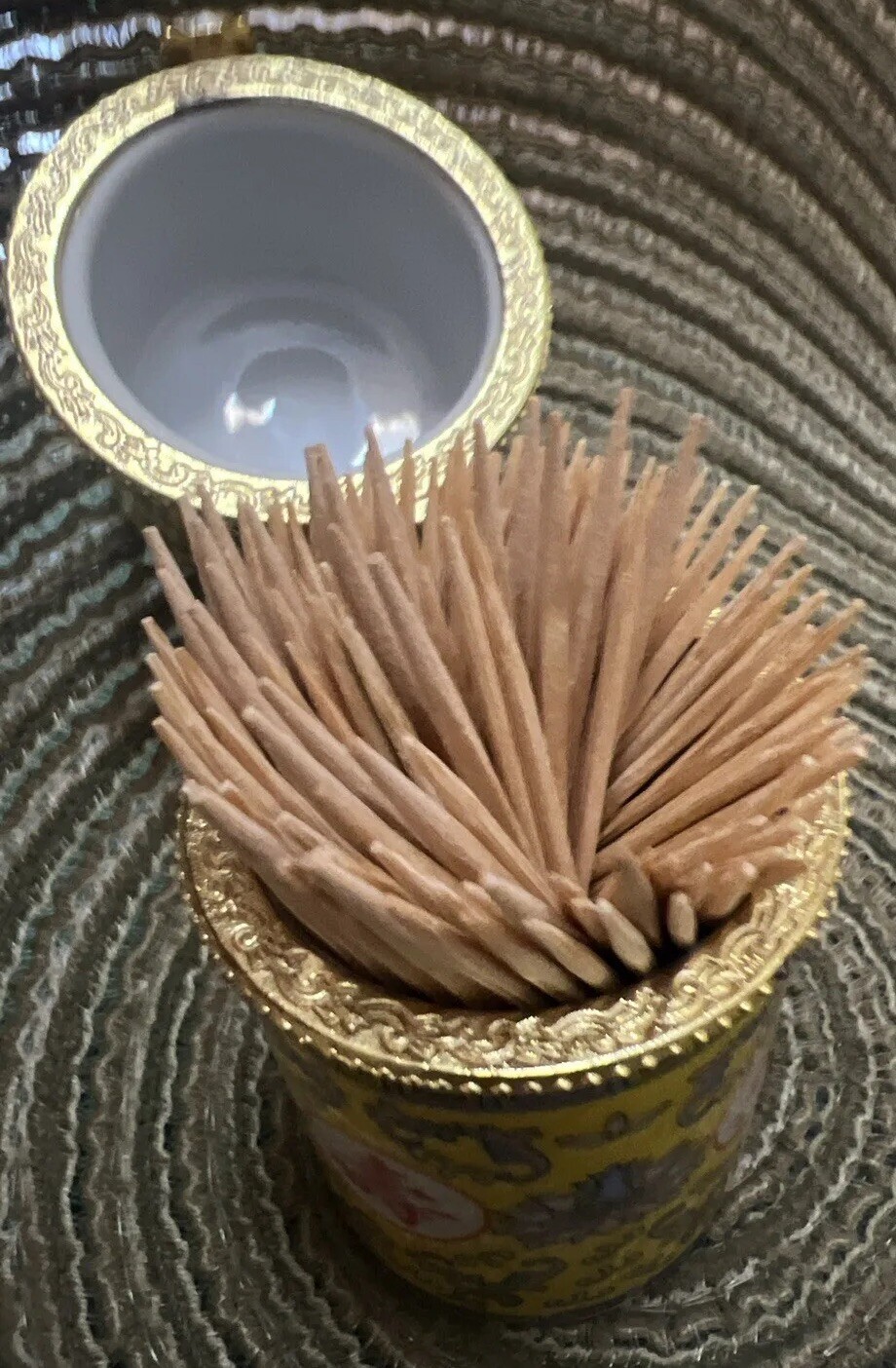 Vintage Ceramic Toothpick Holder YELLOW, FUNCTIONAL & UNIQUE/Toothpicks Included
