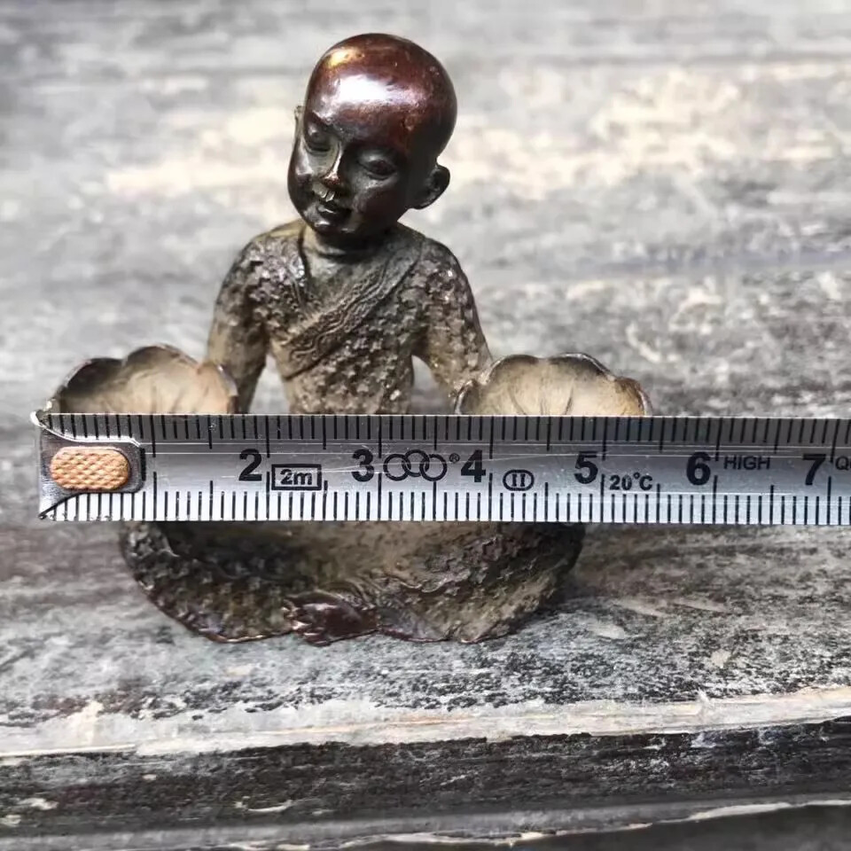 Vintage Bronze Hand Holding Lotus Little Monk Sculpture Decoration Collection