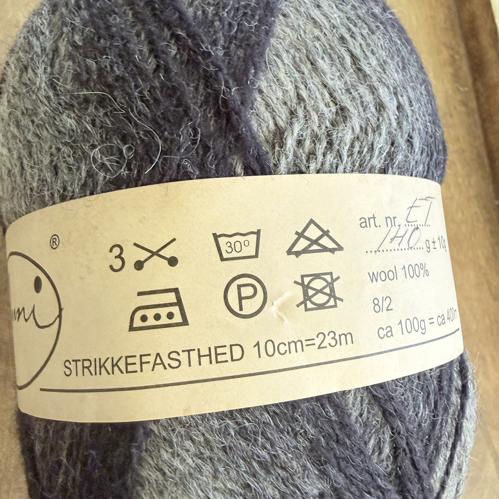 Kauni ET 100% Wool Yarn 140g Gray Black Gradient Self Striping Denmark
