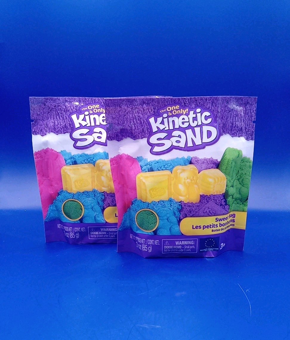 KINETIC SAND “Sweet Bag” Lot (2) 3 oz GREEN Sand & 1 Mold NEW