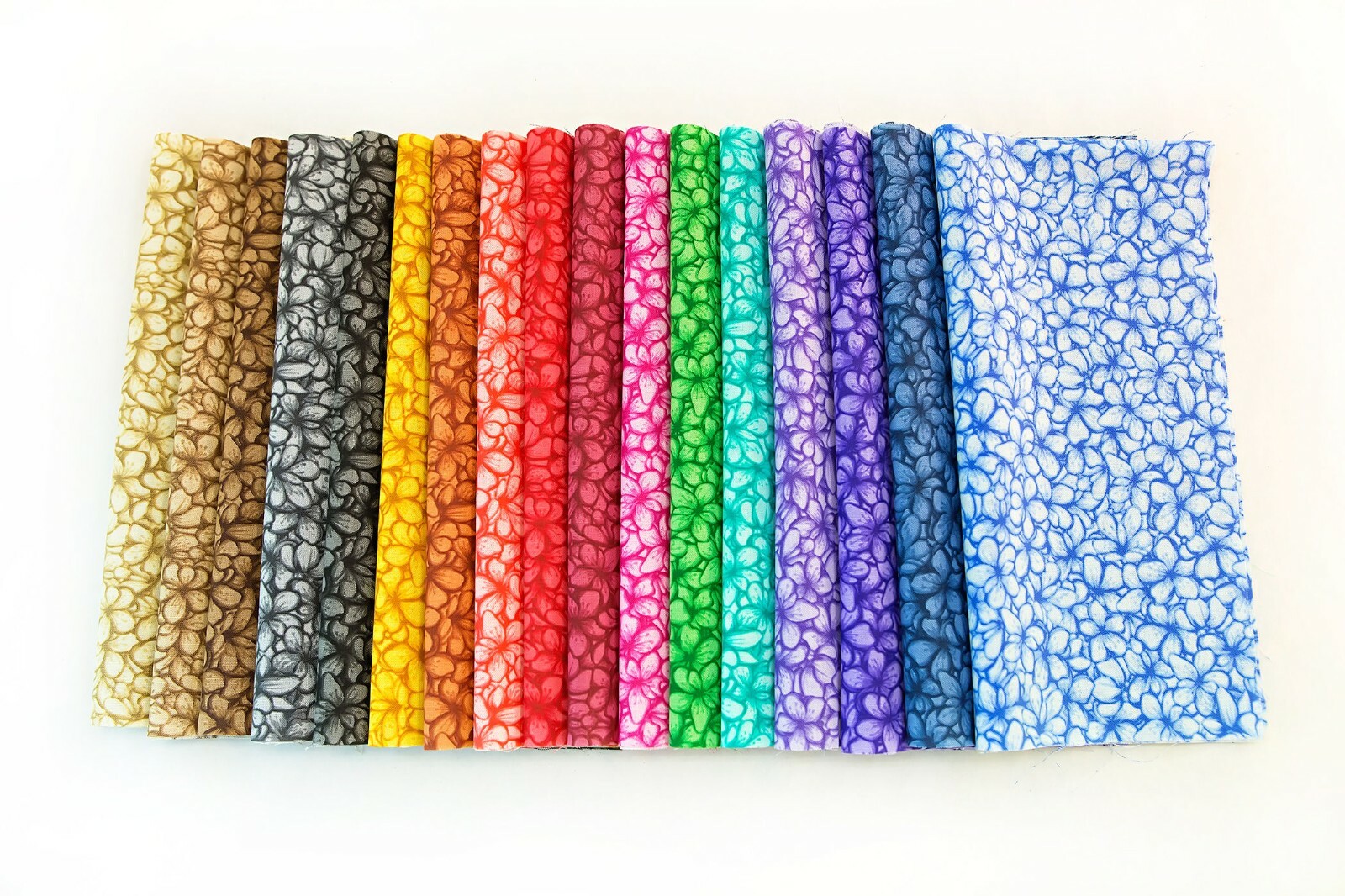 2.5 inch Awesome Blossoms Jelly Roll 100% cotton fabric quilting strips 17 piece