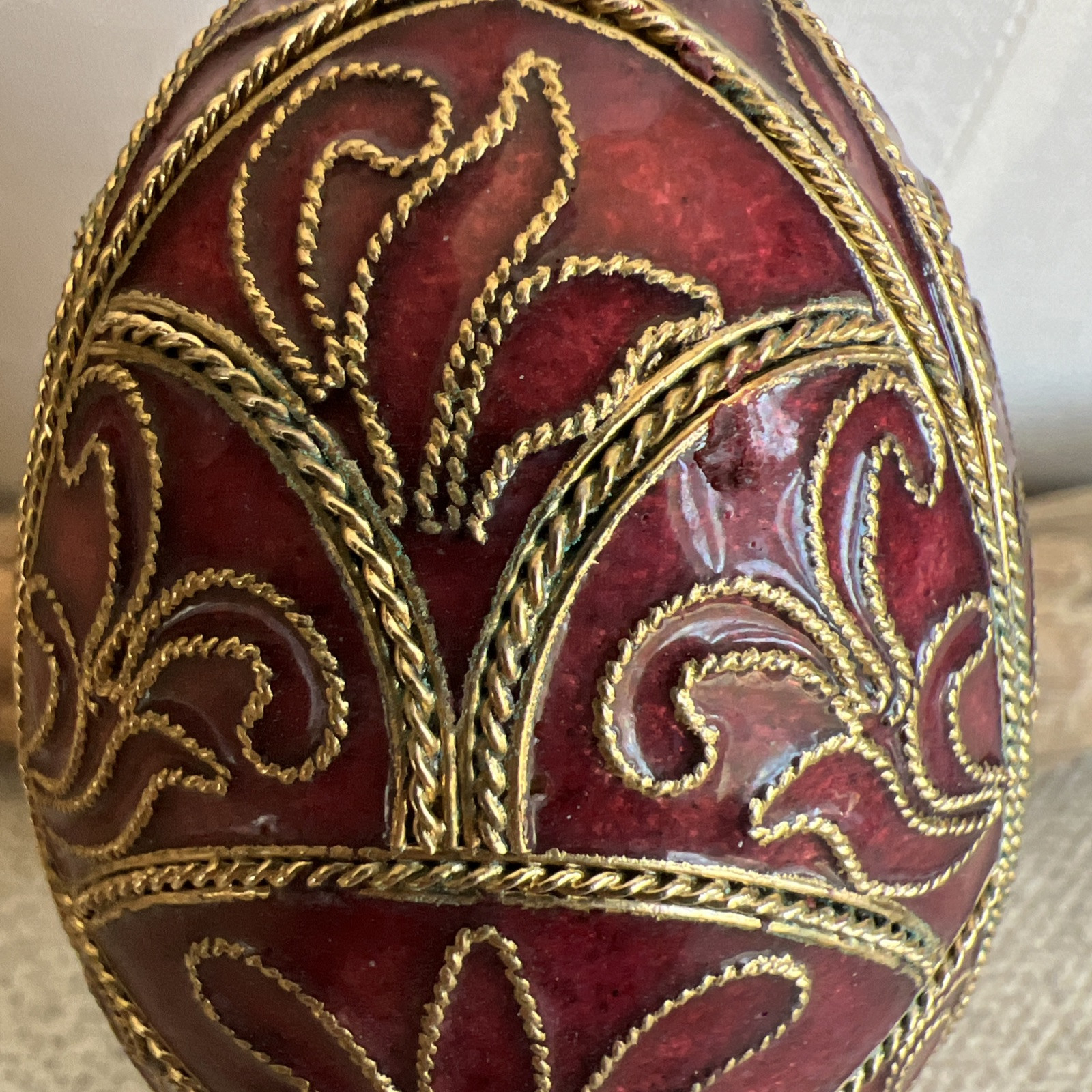 Red Enamel Cloisonné Egg Handcrafted Metalwork w/Raised Gold Wiring Collectible