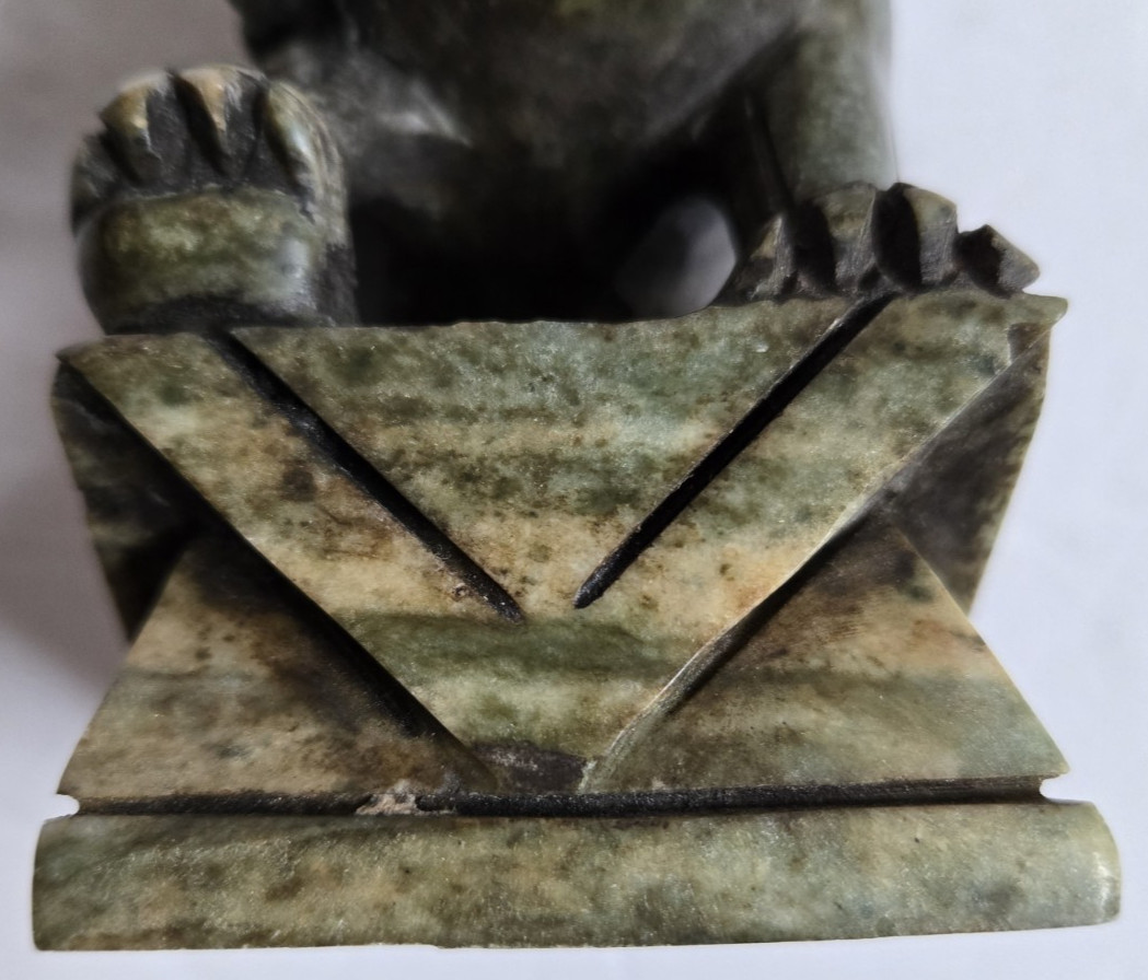Vintage Hand Carved Jade Foo Dog Foo Lion Sculpture Feng Shui Lucky Protection