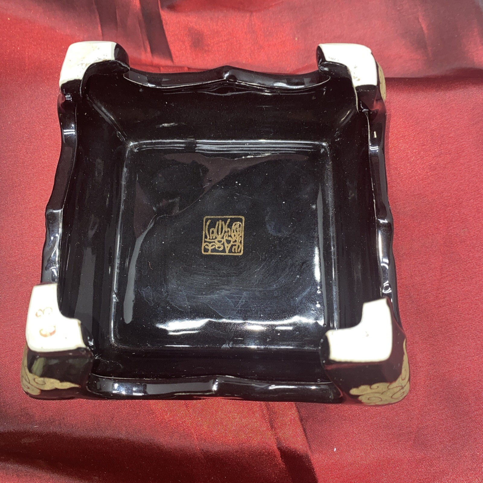 Black & Gold Dragon Trinket Base Candle Yi Lin Arts Treasures of China See Burn