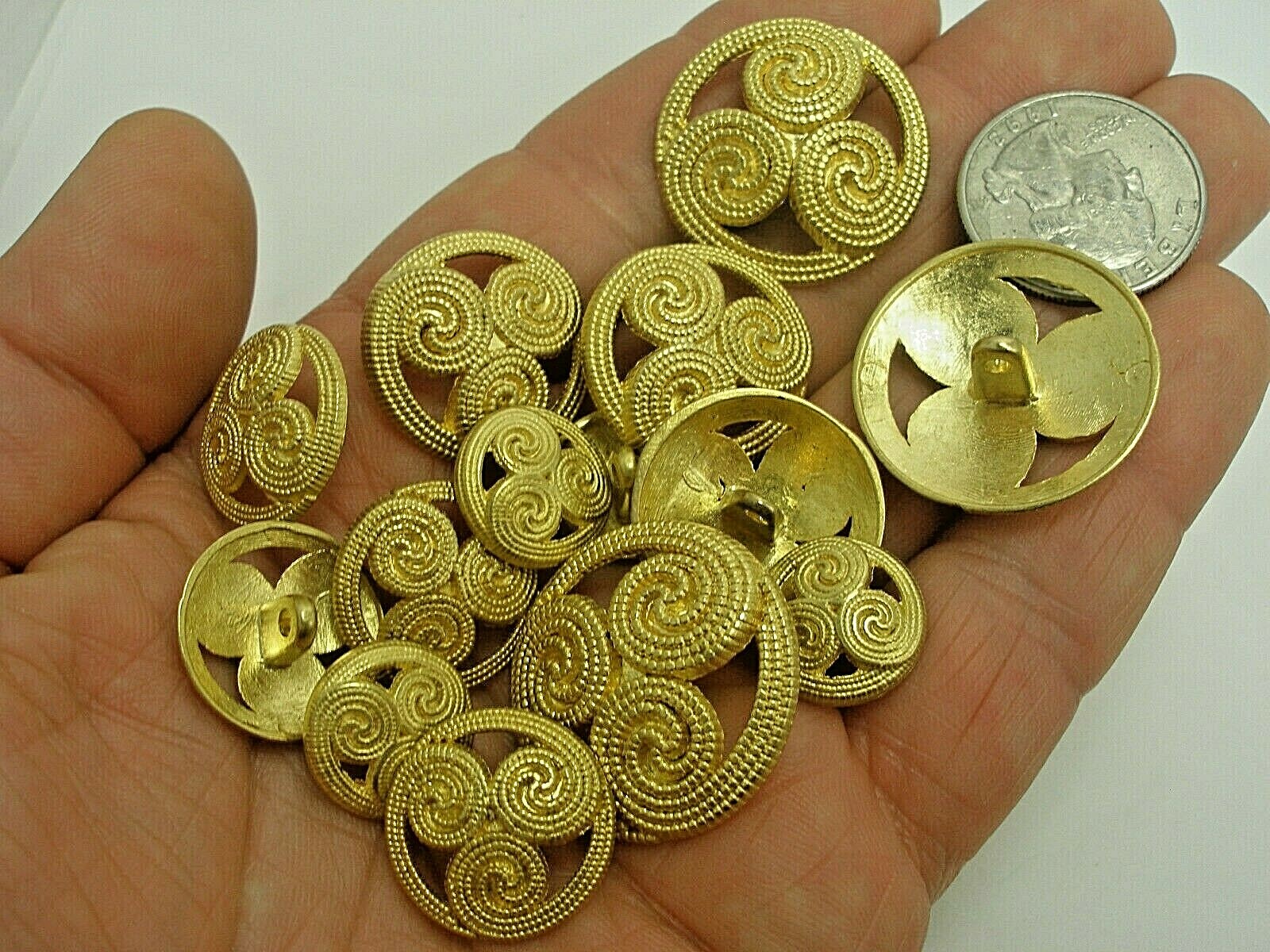 New lots of Italian Fancy Gold Metal Buttons sizes 5/8 3/4 7/8 &1 1/8 (#G2)