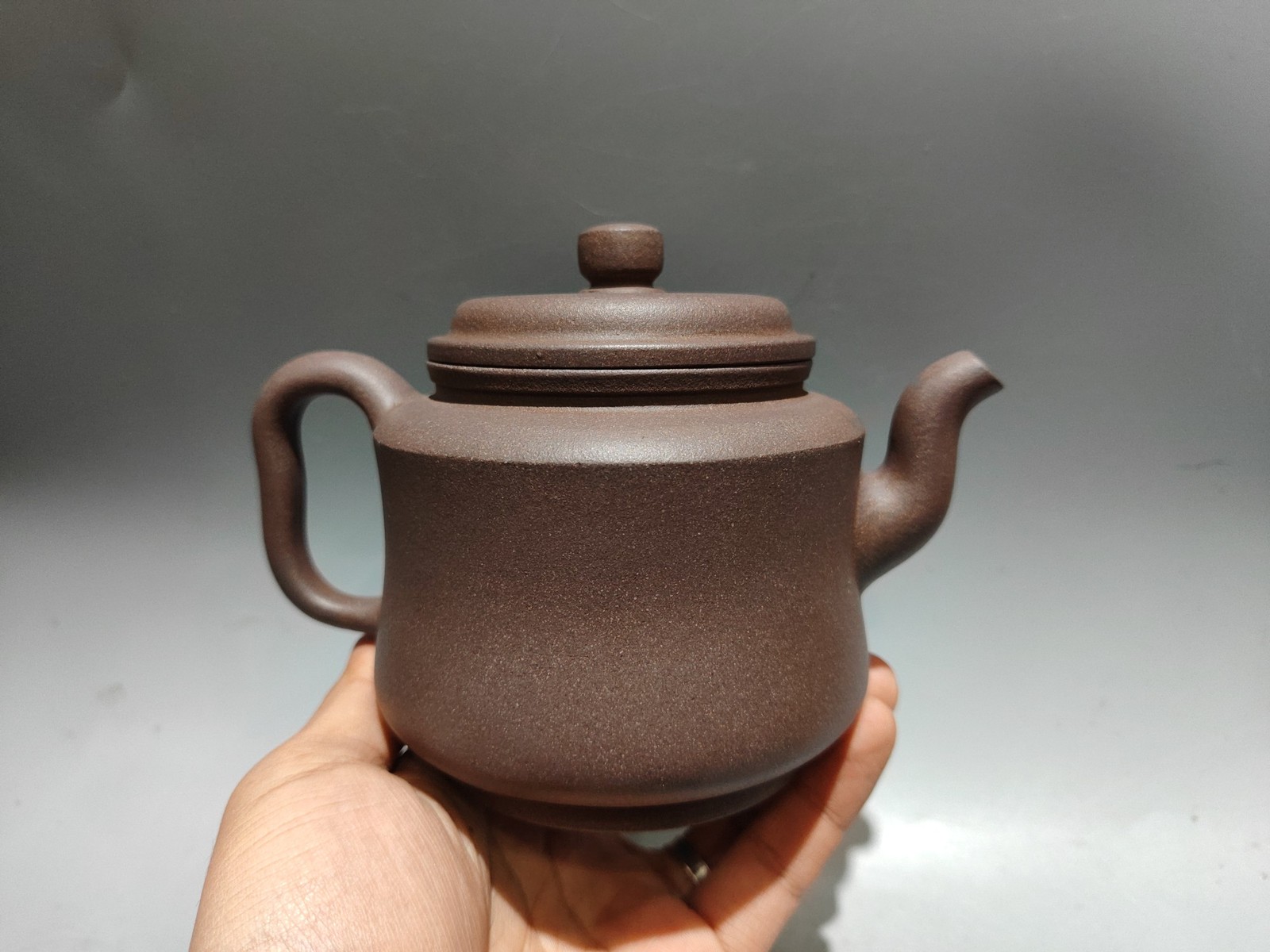 6.2″ Yixing Zisha Pottery Jiangpo Clay 360CC Deep Regular Script Carving Teapot