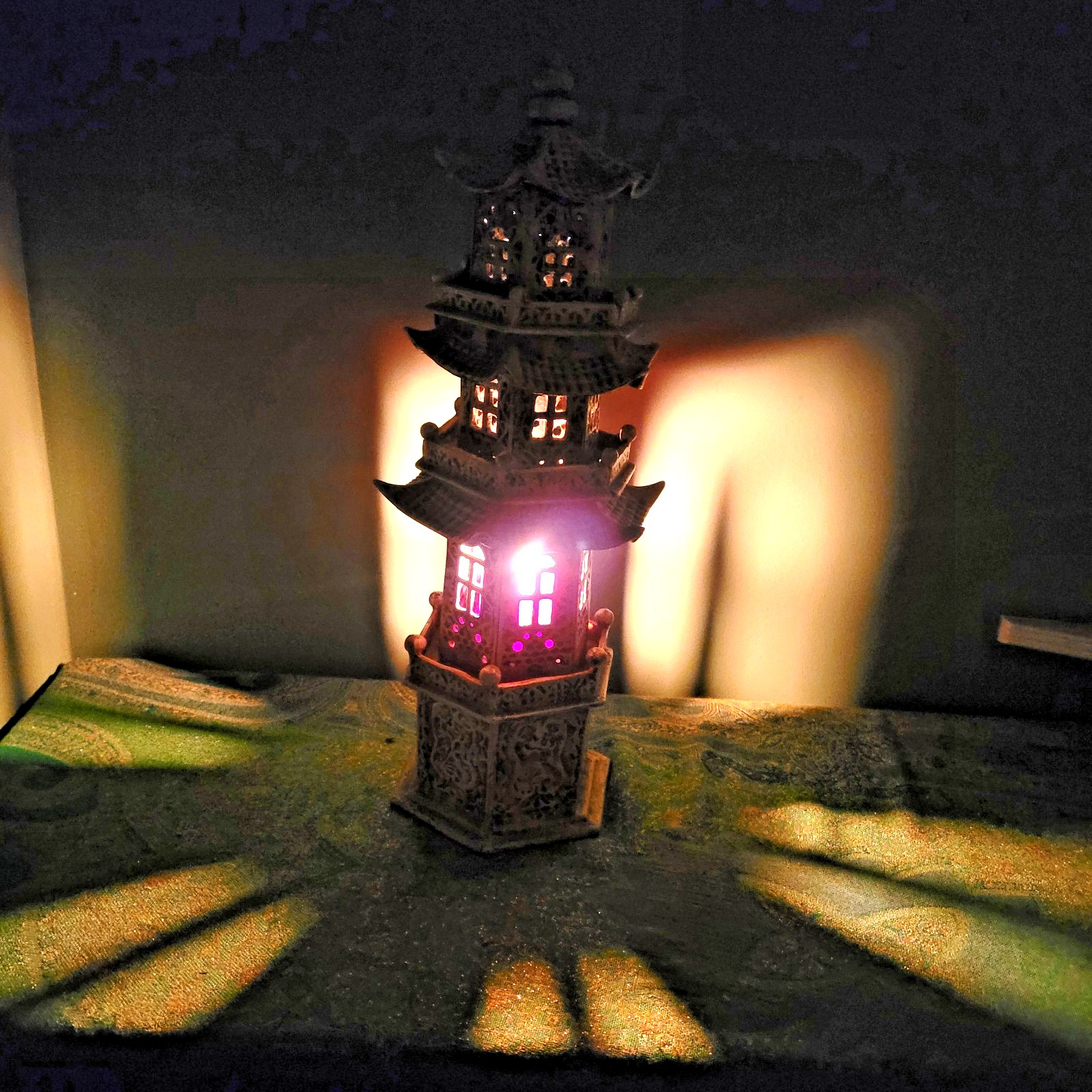Vintage Mid Century Chinese Cast Iron Pagoda Lantern 16″ Tall MCM Garden Zen