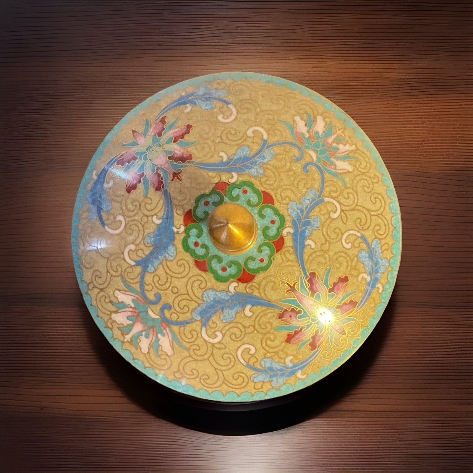Vintage Made In The People Republic Of China Lidded Cloisonné 4.5 Tall 5 Wide