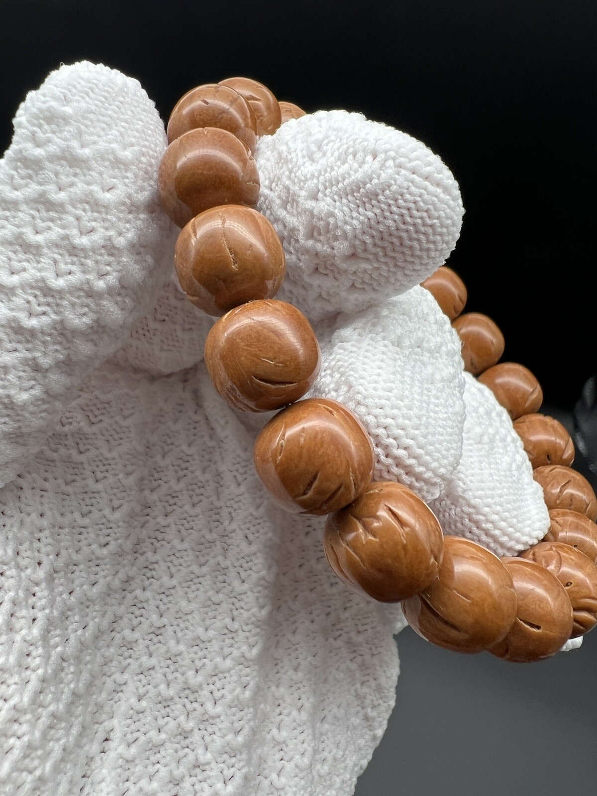 11×10.5mm dragon patterned peach pit bracelet 10mm精工老型龙纹桃核手串