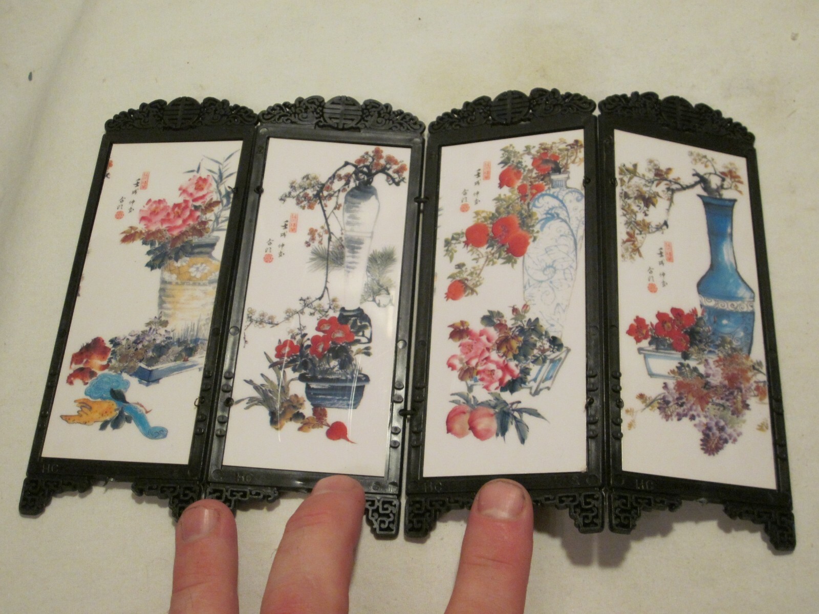 vintage small Chinese Print Screen Taiwan plastic Asian Oriental decor display