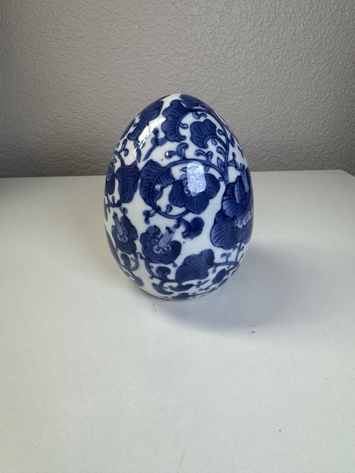 Vintage Asian Blue & White Large Egg 4.25” Collectable Home Décor Flowers