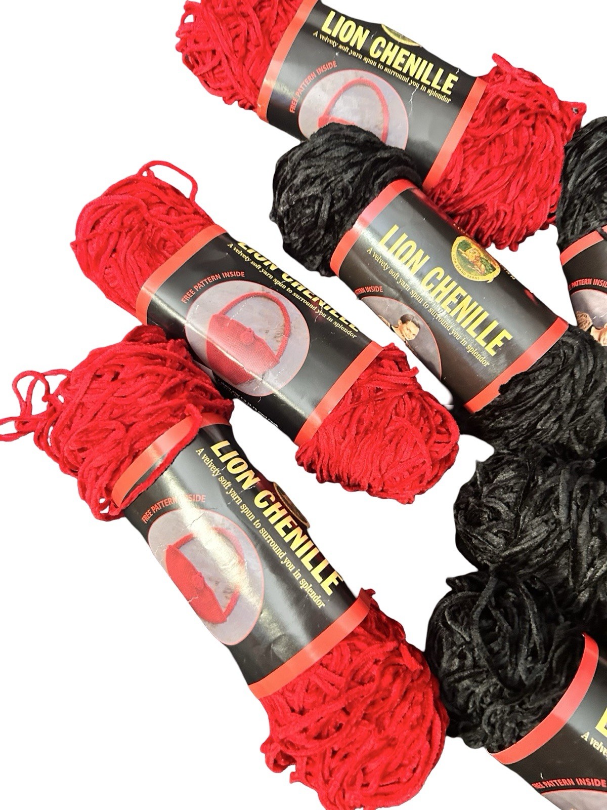 Lot Lion Brand Chenille Yarn Velvety Soft 113 Scarlet Red & 153 Black 816 grams