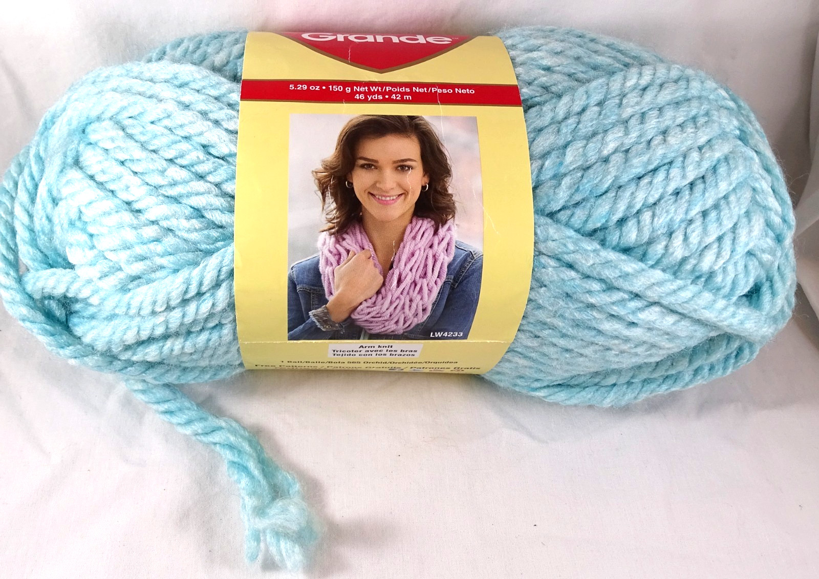 Red Heart Yarn Grande Wintergreen Wool Blend Knit Crochet Craft